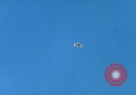 Immagine di BQM-34 F Firebee drone catturati in midair da CH-3 elicottero California United States USA, 1971, secondo 38 filmato di repertorio 65675067711