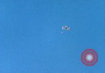 Immagine di BQM-34 F Firebee drone catturati in midair da CH-3 elicottero California United States USA, 1971, secondo 42 filmato di repertorio 65675067711