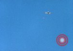 Immagine di BQM-34 F Firebee drone catturati in midair da CH-3 elicottero California United States USA, 1971, secondo 44 filmato di repertorio 65675067711