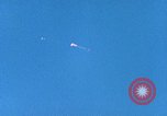 Immagine di BQM-34 F Firebee drone catturati in midair da CH-3 elicottero California United States USA, 1971, secondo 58 filmato di repertorio 65675067711