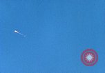 Immagine di BQM-34 F Firebee drone catturati in midair da CH-3 elicottero California United States USA, 1971, secondo 61 filmato di repertorio 65675067711