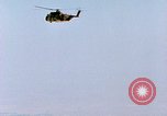 Immagine di CH-3 elicottero recupera BQM-34 F Firebee drone California United States USA, 1971, secondo 17 filmato di repertorio 65675067712