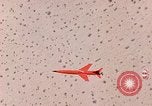 Immagine di CH-3 elicottero recupera BQM-34 F Firebee drone California United States USA, 1971, secondo 39 filmato di repertorio 65675067712