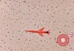 Immagine di CH-3 elicottero recupera BQM-34 F Firebee drone California United States USA, 1971, secondo 55 filmato di repertorio 65675067712
