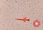 Immagine di CH-3 elicottero recupera BQM-34 F Firebee drone California United States USA, 1971, secondo 56 filmato di repertorio 65675067712