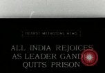 Standbild Mahatma Gandhi aus dem Gefängnis entlassen Indien, 1930, aus Sekunde 1 historischem Filmmaterial Videoclip 65675067731