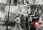 Standbild Mahatma Gandhi aus dem Gefängnis entlassen Indien, 1930, aus Sekunde 9 historischem Filmmaterial Videoclip 65675067731