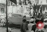 Standbild Mahatma Gandhi aus dem Gefängnis entlassen Indien, 1930, aus Sekunde 11 historischem Filmmaterial Videoclip 65675067731