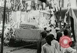 Standbild Mahatma Gandhi aus dem Gefängnis entlassen Indien, 1930, aus Sekunde 19 historischem Filmmaterial Videoclip 65675067731