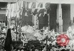 Standbild Mahatma Gandhi aus dem Gefängnis entlassen Indien, 1930, aus Sekunde 27 historischem Filmmaterial Videoclip 65675067731