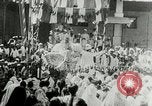 Standbild Mahatma Gandhi aus dem Gefängnis entlassen Indien, 1930, aus Sekunde 46 historischem Filmmaterial Videoclip 65675067731