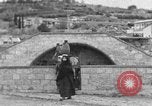 Immagine di Persone e arte biblica Nazareth Palestina, 1936, secondo 21 filmato di repertorio 65675067733
