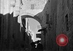 Standbild Menschen und biblischen Kunst Jerusalem Palästina Via Dolorosa, 1936, aus Sekunde 9 historischem Filmmaterial Videoclip 65675067743