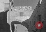 Standbild Menschen und biblischen Kunst Jerusalem Palästina Via Dolorosa, 1936, aus Sekunde 21 historischem Filmmaterial Videoclip 65675067743