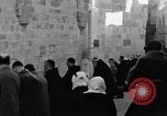 Standbild Menschen und biblischen Kunst Jerusalem Palästina Via Dolorosa, 1936, aus Sekunde 47 historischem Filmmaterial Videoclip 65675067743
