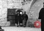 Standbild Menschen und biblischen Kunst Jerusalem Palästina, 1936, aus Sekunde 19 historischem Filmmaterial Videoclip 65675067744
