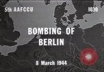 Standbild Bombardierung von Berlin Deutschland, 1944, aus Sekunde 1 historischem Filmmaterial Videoclip 65675067746