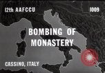 Standbild Bombardierung von Kloster Cassino Italien, 1944, aus Sekunde 4 historischem Filmmaterial Videoclip 65675067747