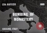 Standbild Bombardierung von Kloster Cassino Italien, 1944, aus Sekunde 5 historischem Filmmaterial Videoclip 65675067747