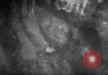 Standbild Bombardierung von Kloster Cassino Italien, 1944, aus Sekunde 29 historischem Filmmaterial Videoclip 65675067747
