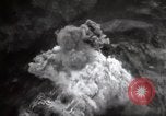Standbild Bombardierung von Kloster Cassino Italien, 1944, aus Sekunde 45 historischem Filmmaterial Videoclip 65675067747