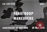 Image Formation Seconde Guerre Mondiale sauts parachutistes Angleterre Royaume-Uni, 1944, de la seconde 9 séquences d'archives historiques vidéo 65675067748