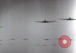 Image Formation Seconde Guerre Mondiale sauts parachutistes Angleterre Royaume-Uni, 1944, de la seconde 15 séquences d'archives historiques vidéo 65675067748