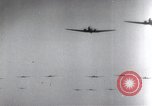 Image Formation Seconde Guerre Mondiale sauts parachutistes Angleterre Royaume-Uni, 1944, de la seconde 16 séquences d'archives historiques vidéo 65675067748