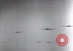 Image Formation Seconde Guerre Mondiale sauts parachutistes Angleterre Royaume-Uni, 1944, de la seconde 22 séquences d'archives historiques vidéo 65675067748