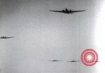Image Formation Seconde Guerre Mondiale sauts parachutistes Angleterre Royaume-Uni, 1944, de la seconde 26 séquences d'archives historiques vidéo 65675067748