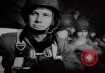 Image Formation Seconde Guerre Mondiale sauts parachutistes Angleterre Royaume-Uni, 1944, de la seconde 58 séquences d'archives historiques vidéo 65675067748