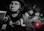 Image Formation Seconde Guerre Mondiale sauts parachutistes Angleterre Royaume-Uni, 1944, de la seconde 59 séquences d'archives historiques vidéo 65675067748
