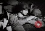 Image Formation Seconde Guerre Mondiale sauts parachutistes Angleterre Royaume-Uni, 1944, de la seconde 62 séquences d'archives historiques vidéo 65675067748