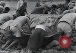 Image équipement de guerre United States USA, 1944, de la seconde 15 séquences d'archives historiques vidéo 65675067760