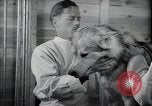 Image chiens de guerre United States USA, 1944, de la seconde 44 séquences d'archives historiques vidéo 65675067776