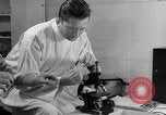Standbild Krieg Hunde United States USA, 1944, aus Sekunde 56 historischem Filmmaterial Videoclip 65675067777
