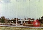 Standbild Mobil-Tankstelle California USA, 1958, aus Sekunde 1 historischem Filmmaterial Videoclip 65675067782
