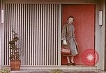 Standbild zeitgenössische kalifornische Vorstadthäuser California USA, 1958, aus Sekunde 11 historischem Filmmaterial Videoclip 65675067784