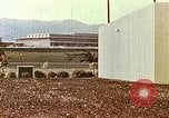 Standbild Produktionswerk von Hewlett Packard Palo Alto California USA, 1958, aus Sekunde 3 historischem Filmmaterial Videoclip 65675067785