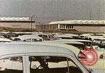 Standbild Produktionswerk von Hewlett Packard Palo Alto California USA, 1958, aus Sekunde 11 historischem Filmmaterial Videoclip 65675067785