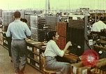 Standbild Produktionswerk von Hewlett Packard Palo Alto California USA, 1958, aus Sekunde 32 historischem Filmmaterial Videoclip 65675067785