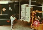 Standbild Produktionswerk von Hewlett Packard Palo Alto California USA, 1958, aus Sekunde 61 historischem Filmmaterial Videoclip 65675067785