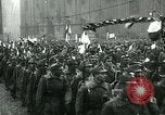 Standbild Erstellen der ersten Republik Tschechoslowakei Prag Tschechoslowakei, 1918, aus Sekunde 16 historischem Filmmaterial Videoclip 65675067801
