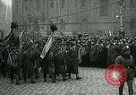 Standbild Erstellen der ersten Republik Tschechoslowakei Prag Tschechoslowakei, 1918, aus Sekunde 27 historischem Filmmaterial Videoclip 65675067801