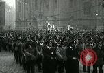 Standbild Erstellen der ersten Republik Tschechoslowakei Prag Tschechoslowakei, 1918, aus Sekunde 49 historischem Filmmaterial Videoclip 65675067801