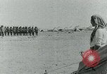 Standbild Arabische Truppen während des Arabischen Revolte Arabien, 1916, aus Sekunde 36 historischem Filmmaterial Videoclip 65675067802