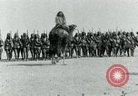 Standbild Arabische Truppen während des Arabischen Revolte Arabien, 1916, aus Sekunde 49 historischem Filmmaterial Videoclip 65675067802