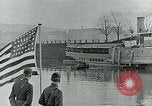 Immagine di Noi forze dell esercito fine della prima guerra mondiale al Deutsches Eck Koblenz Germania, 1918, secondo 13 filmato di repertorio 65675067803