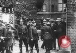 Image Affiche annonçant la mobilisation Berlin Allemagne, 1914, de la seconde 4 séquences d'archives historiques vidéo 65675067821