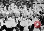Image Affiche annonçant la mobilisation Berlin Allemagne, 1914, de la seconde 14 séquences d'archives historiques vidéo 65675067821